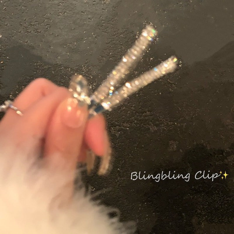 A Stylish Women'S Hairpin Featuring a Luxurious Design with Rhinestones, Perfect for Securing Bangs And Adding Elegance to Your Hairstyle