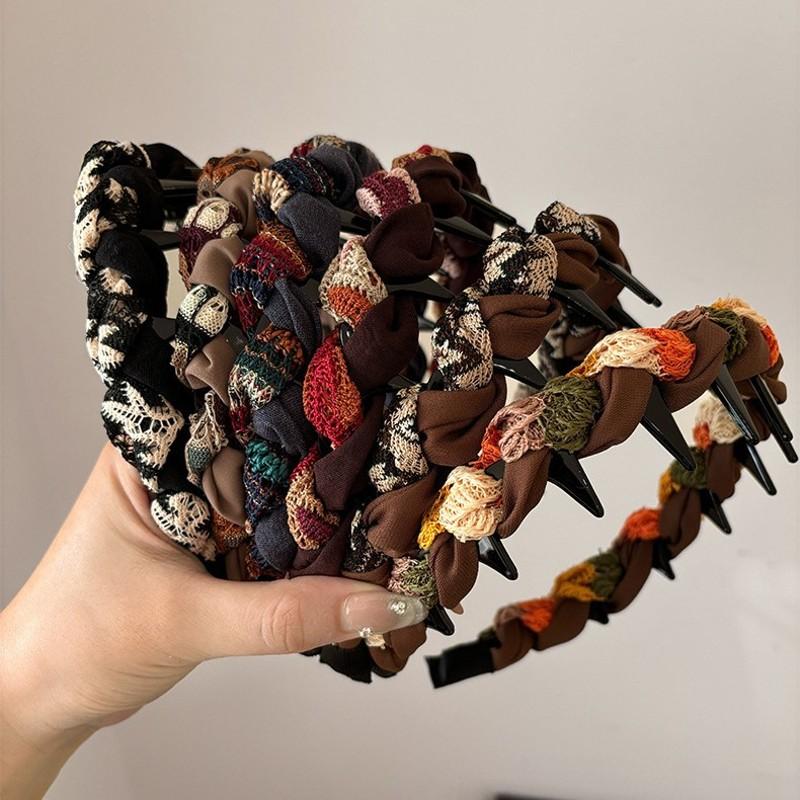 1pc Vintage Stylish Color-Contrast Twist Hairband for Women | High-Crown Design & Non-Slip Grip | Ideal for Fall\u002FWinter | Comfortable Blend